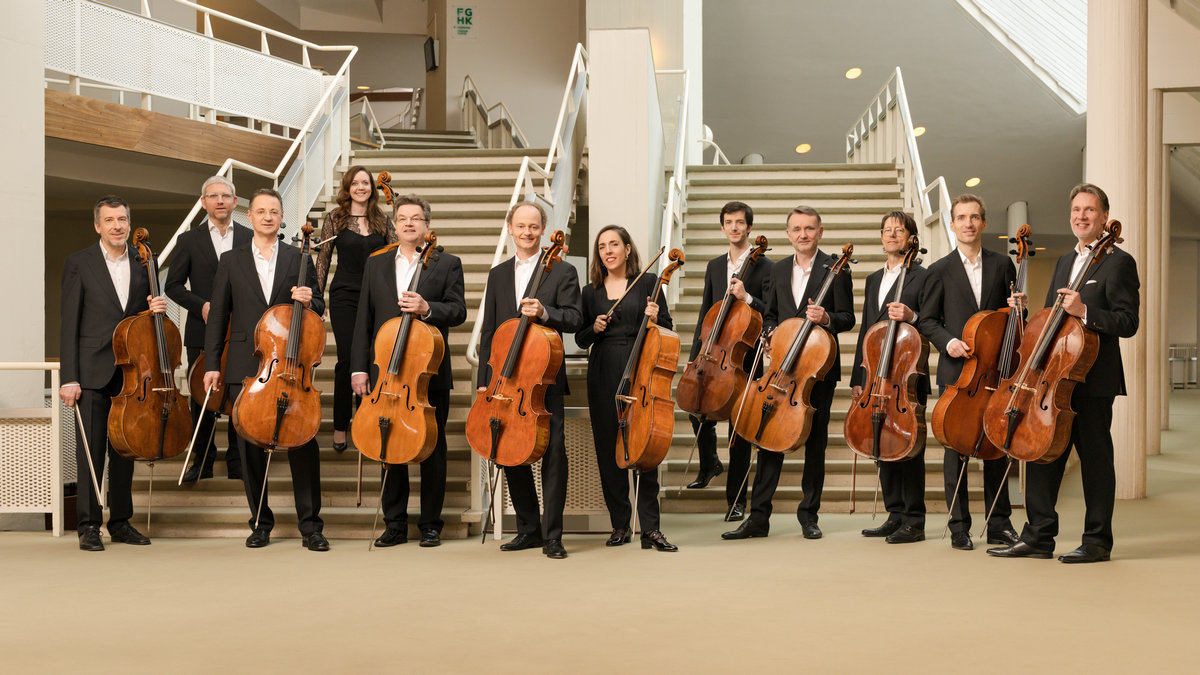 12 violoncellistů Berlínských filharmoniků, foto Peter Adamik